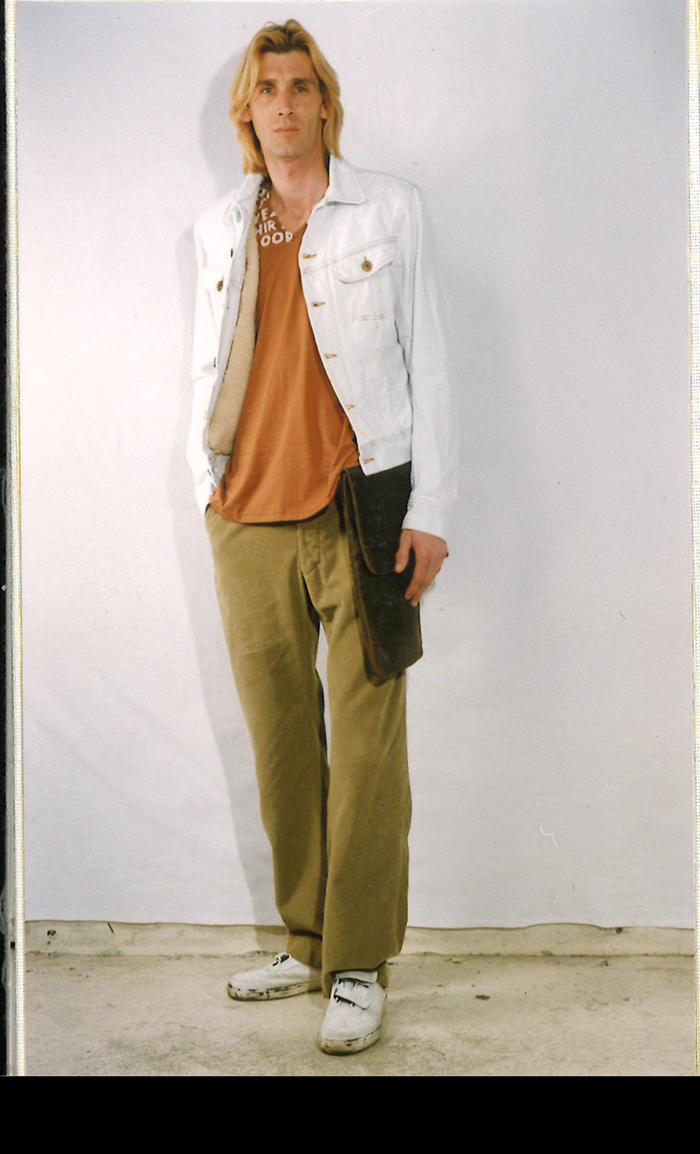 Maison Martin Margiela Lookbook
Menswear Collection Autumn/Winter 1999-2000
