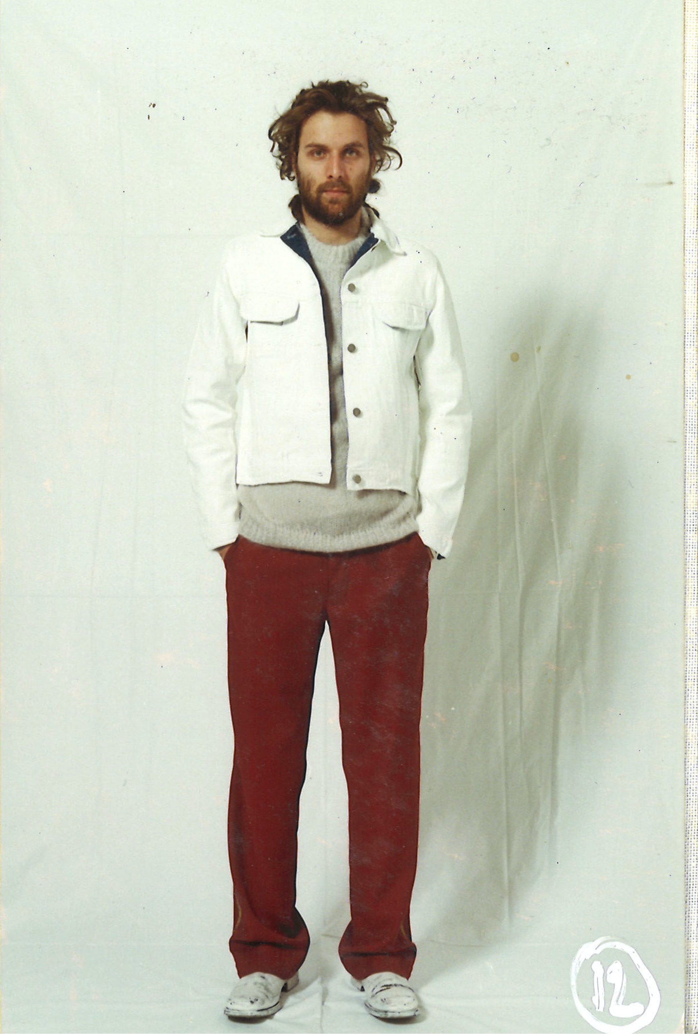 Maison Martin Margiela Lookbook
Menswear Collection Autumn/Winter 2001-02