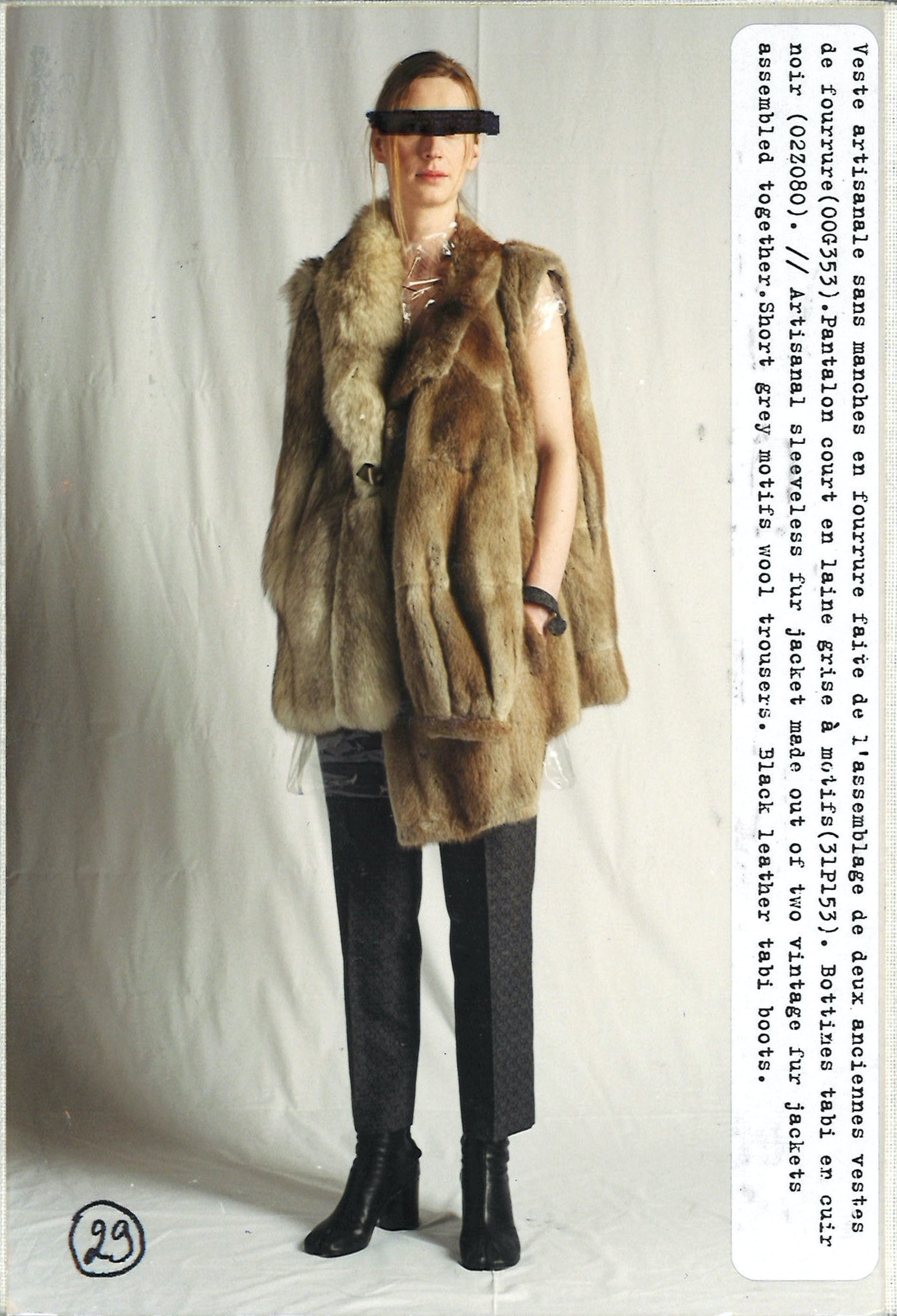 Maison Martin Margiela Lookbook
Womenswear Collection Autumn/Winter 2002-03
