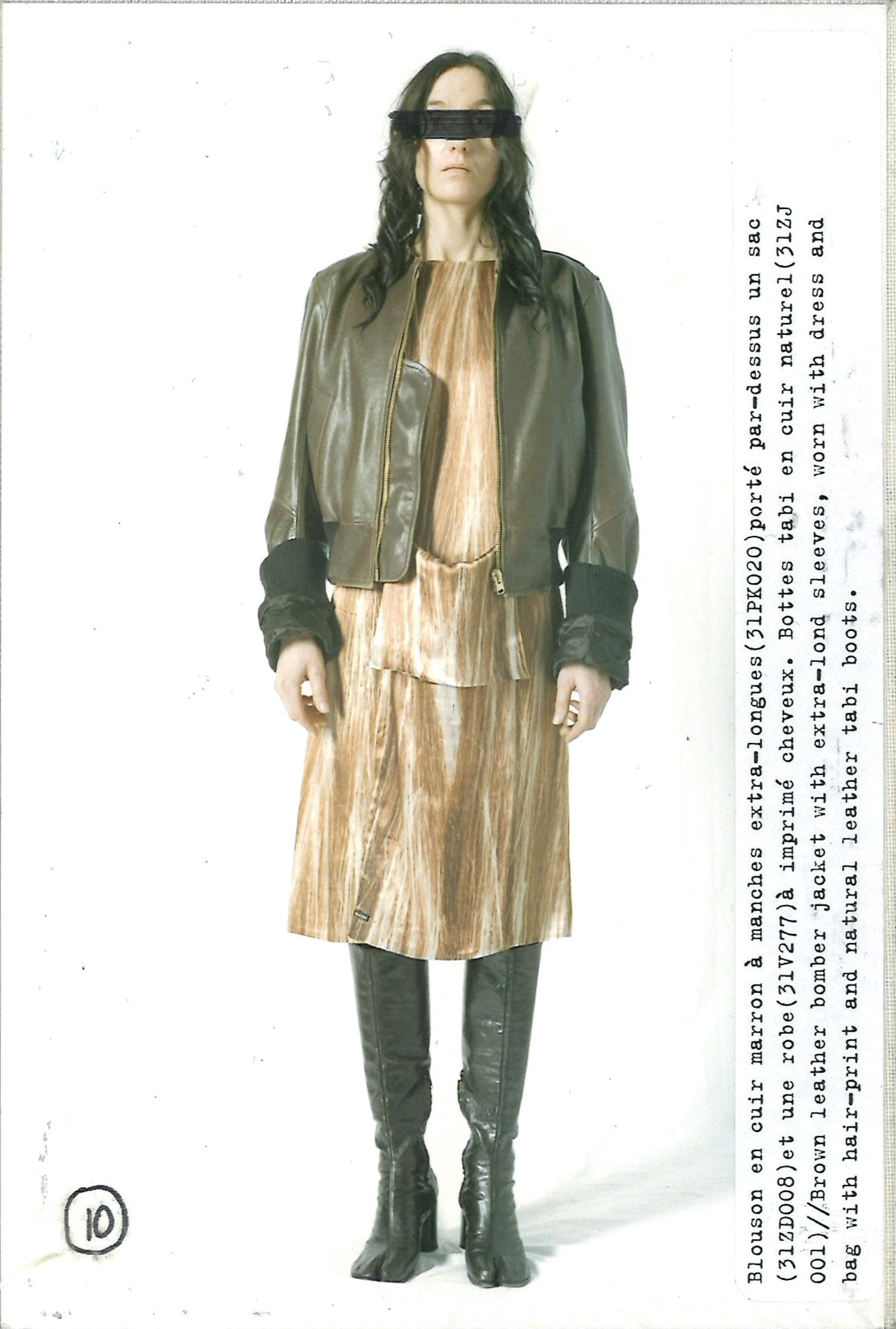 Maison Martin Margiela Lookbook
Womenswear Collection Autumn/Winter 2004-05
